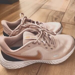 Nike Womens Running Shoes